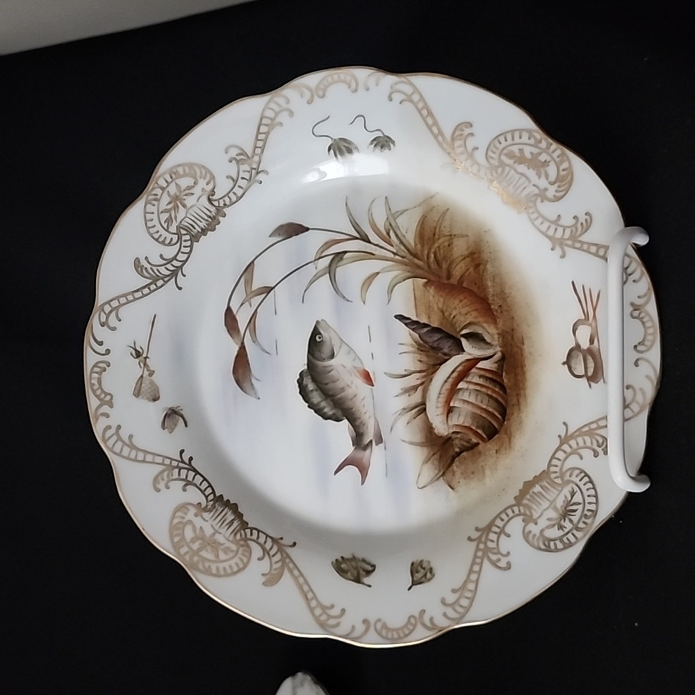 Jeanne Reed's Fish Plates - Picture 2 of 6